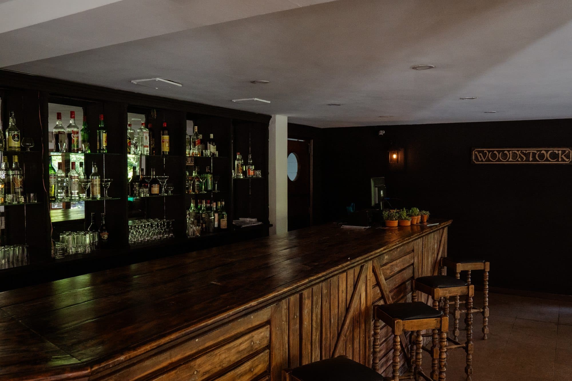Bar Woodstock