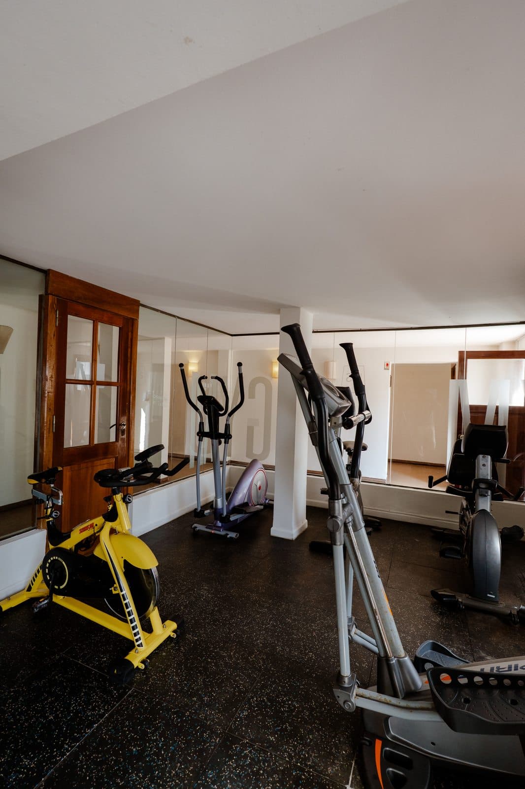 Gimnasio y sauna
